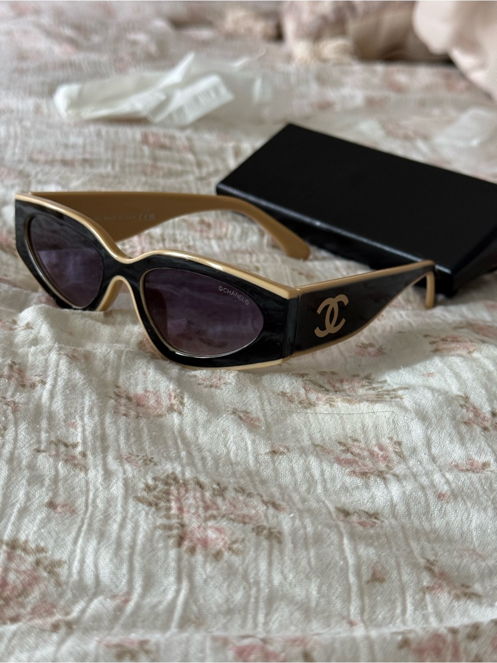 CHANEL Black & Gold CC Logo Cat-Eye Sunglasses